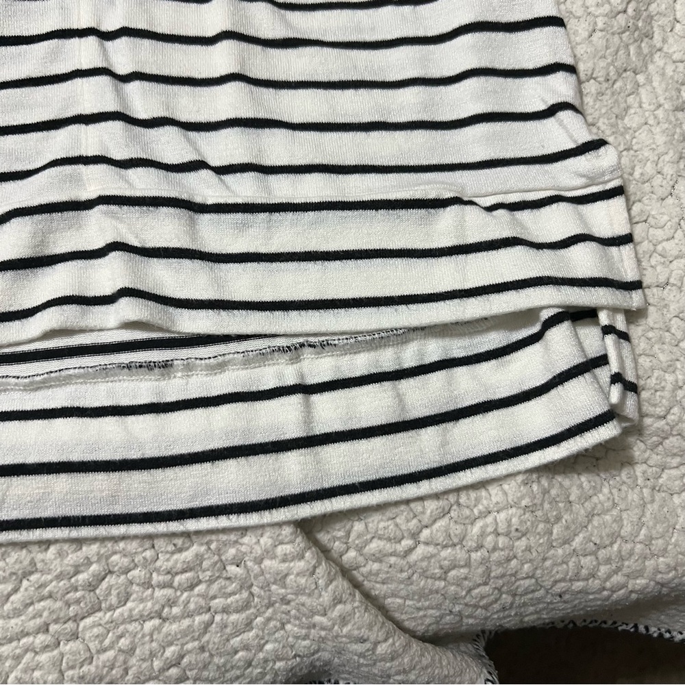A new days womens sz s striped cowl neck sweater Pullover Top Black/white - Picture 3 of 6